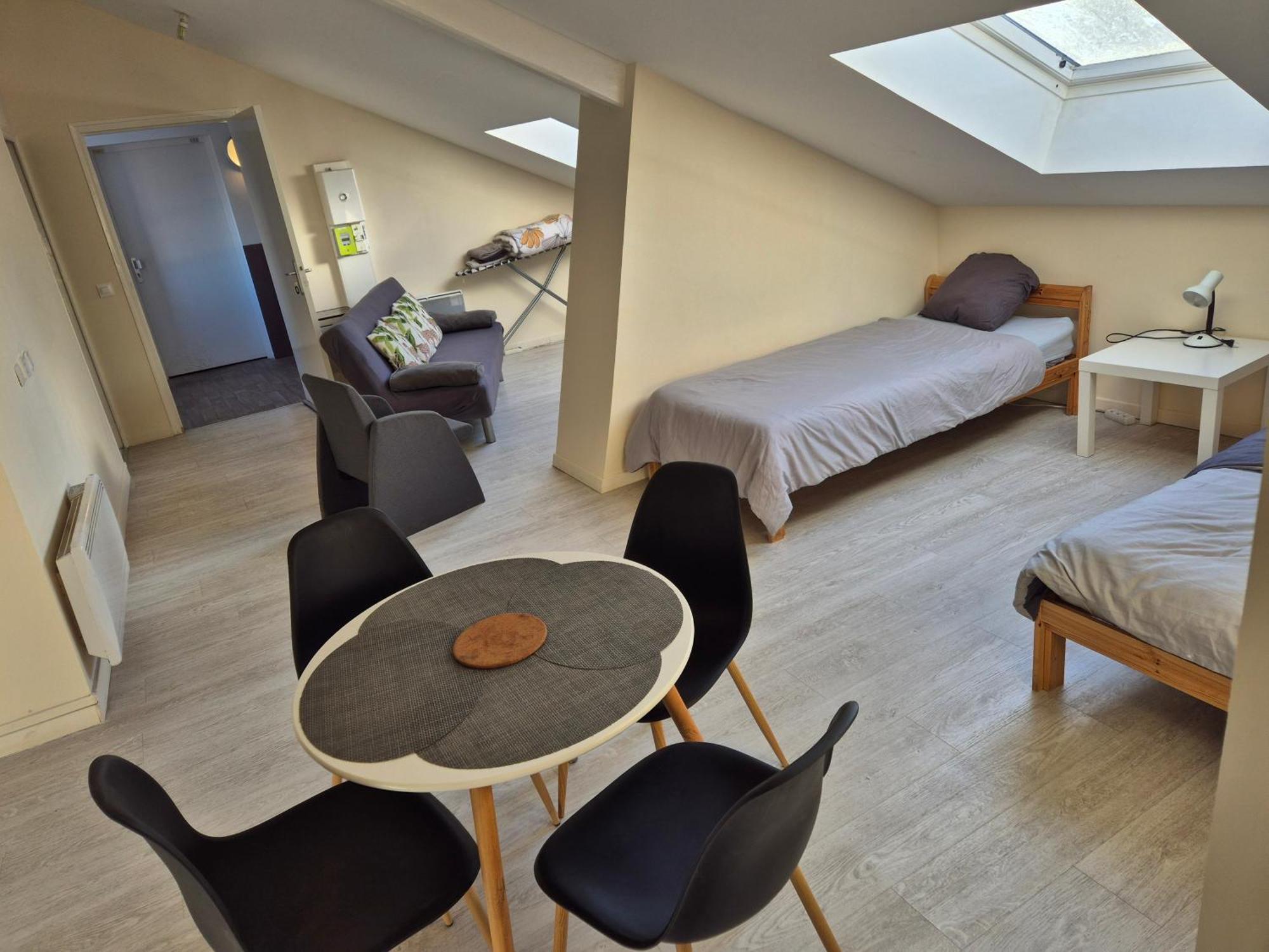 Apartamento Epernay Capital de Champagne Habitación foto